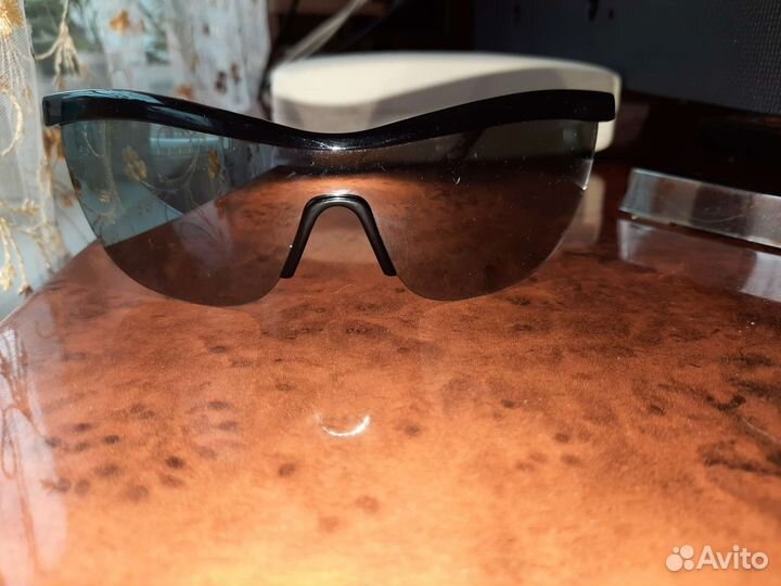 Солнцезащитные очки женские брендовые