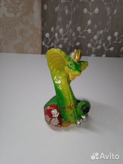 Фигурка Змея