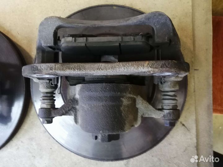 Суппорта перед Honda Stepwgn RP 2015 - 2021 г