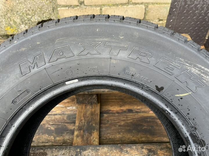 Maxtrek SU-810 225/70 R15C