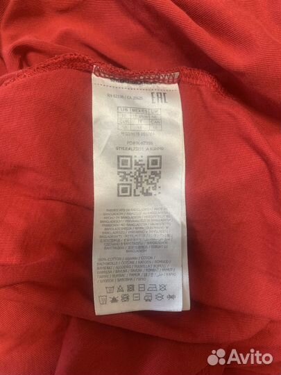 Футболка guess