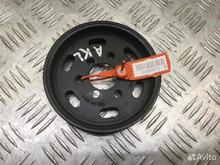 Шкив насоса гидроусилителя Фольксваген Гольф 03814