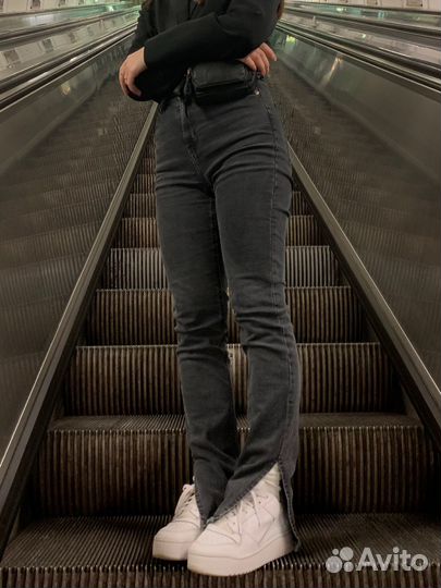 Джинсы женские