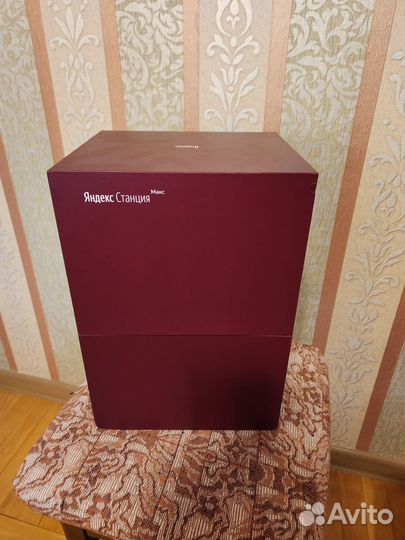 Умная колонка Яндекс Станция Макс с Алисой красная
