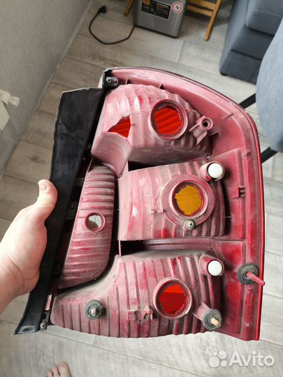 Задняя левая фара Hyundai Verna