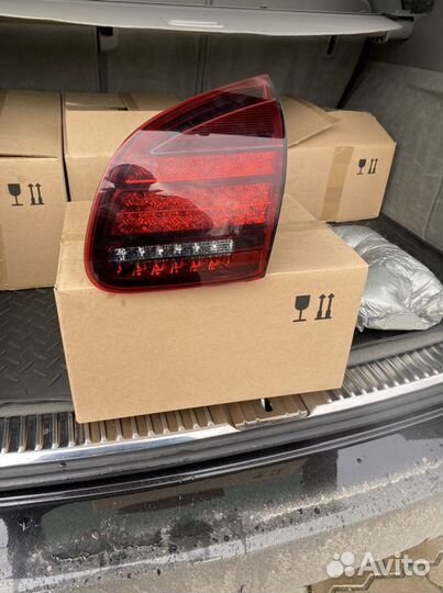 Задний затемненный фонарь porsche cayenne 958