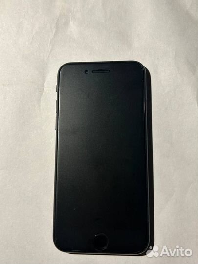 iPhone SE (2020), 128 ГБ