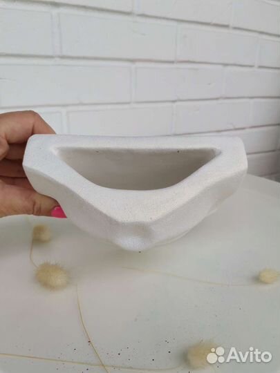 Гипсовое кашпо