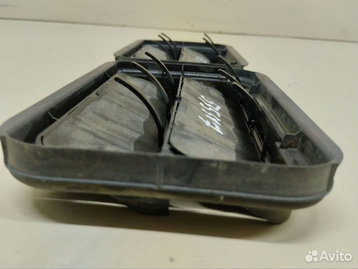 Решетка вентиляционная Nissan Terrano D10 2014