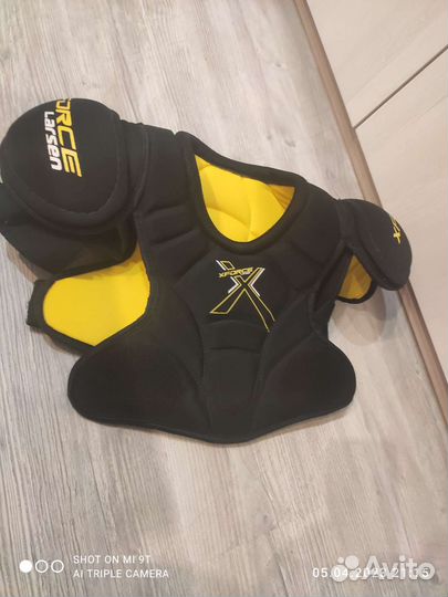 Нагрудник хоккейный