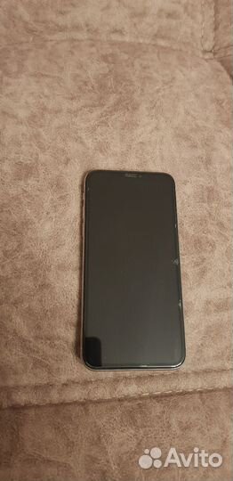 Телефон iPhone 10