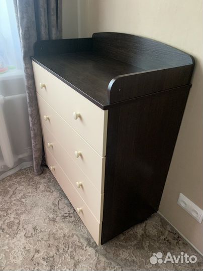 Пеленальный десткий комод