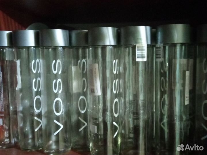 Бутылка 0.8 л voss премиальная