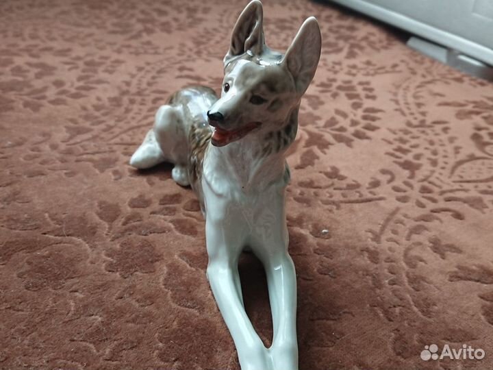 Фарфоровая статуэтка, середина прошлого века