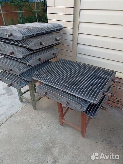 Продам радиаторы отопления, за 10 шт. Торг