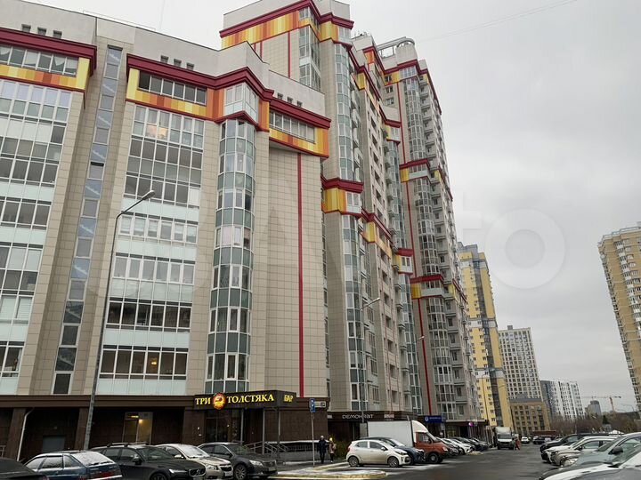1-к. квартира, 47 м², 12/25 эт.