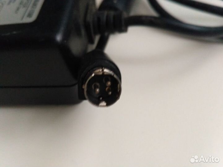 Блок питания 24V/2,5A/3pin