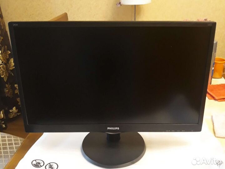 Монитор Philips 243v