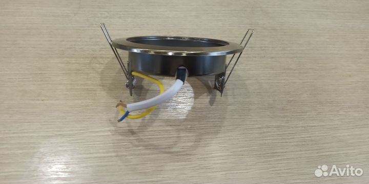 Светильник потолочный встраиваемый