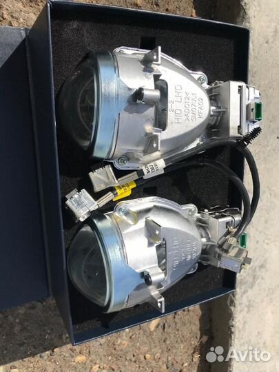 Би ксеноновые линзы оригинал Санта Фэ 2017г.в