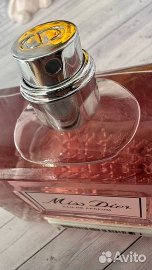 Dior Miss Dior Eau de Parfum 98ml (с витрины)