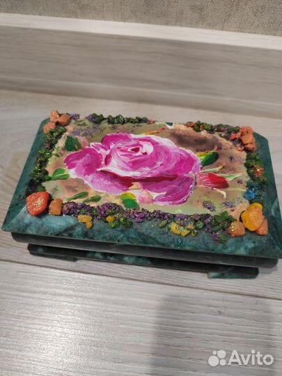 Шкатулка из натурального камня