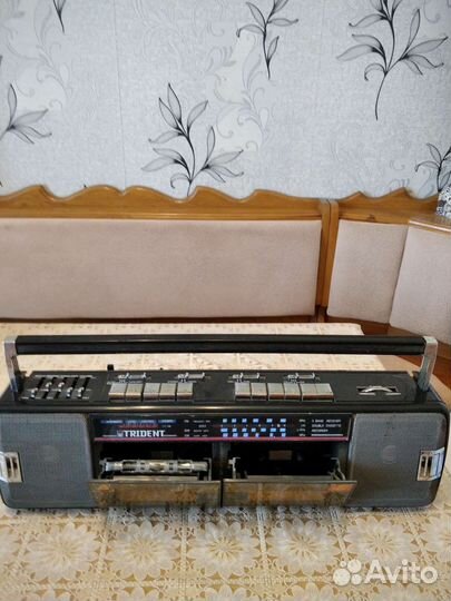 Кассетный магнитофон