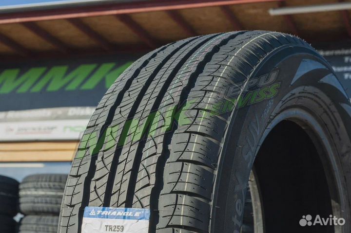 Triangle TR259 235/65 R17 108V