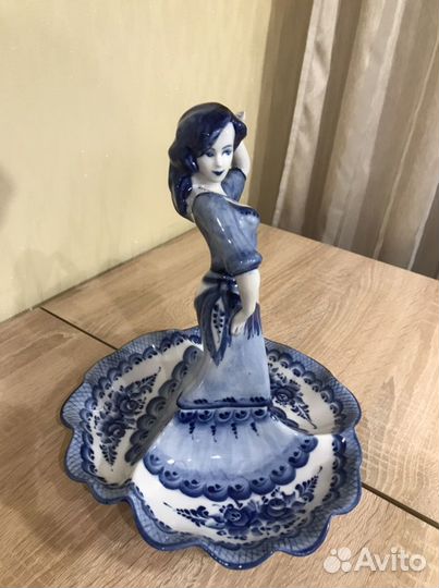 Гжель фарфор Менажница или фруктовница танцовщица