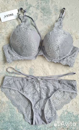 Комплект нижнего белья (новый)
