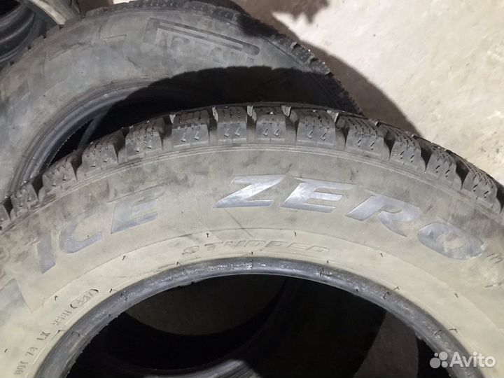 Pirelli Ice Zero 215/65 R16