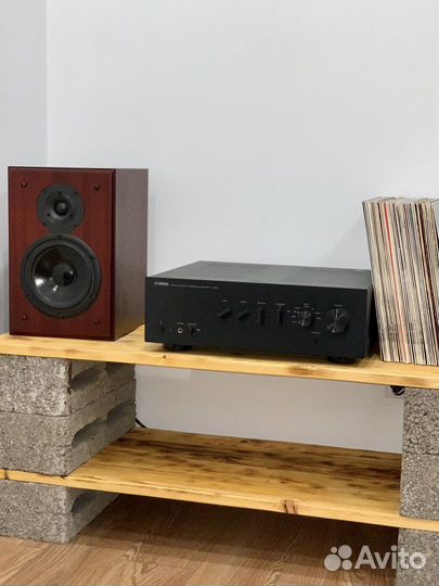 Тумба под телевизор в стиле лофт