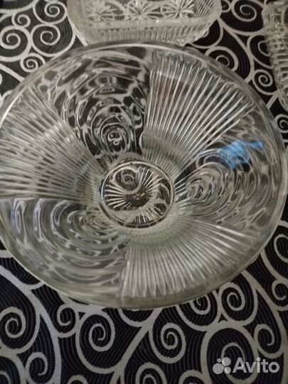 Салатники, ваза. селедочница-хрусталь, стекло