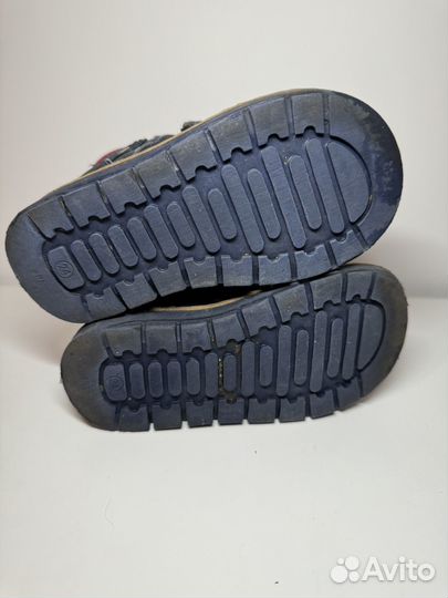 Ботинки б/у демисезонные детские размер 24