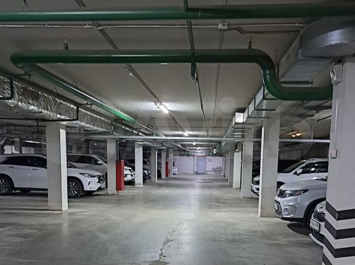 Машиноместо, 14 м²