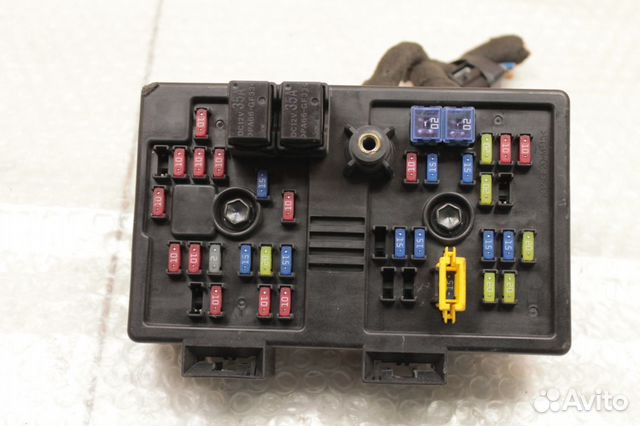 Блок предохранителей салонный Chevrolet Captiva C1