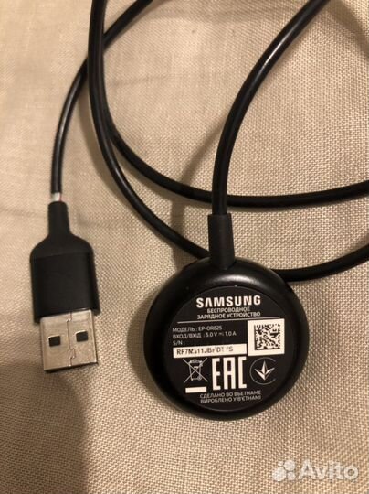 Беспроводная зарядка для часов samsung