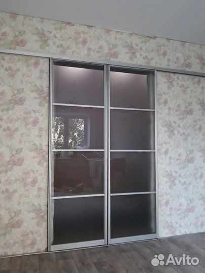 Двери купе со стеклом матовым