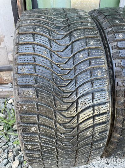 Michelin X-Ice North 3 235/35 R19