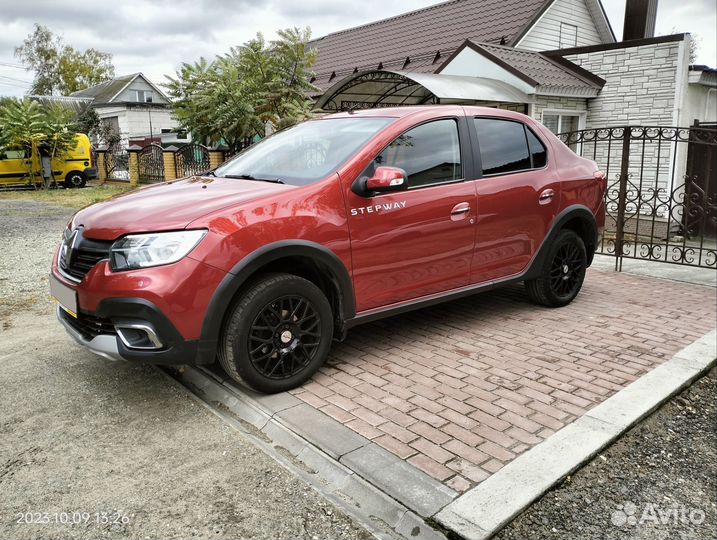 Renault Logan Stepway 1.6 AT, 2019, 75 000 км