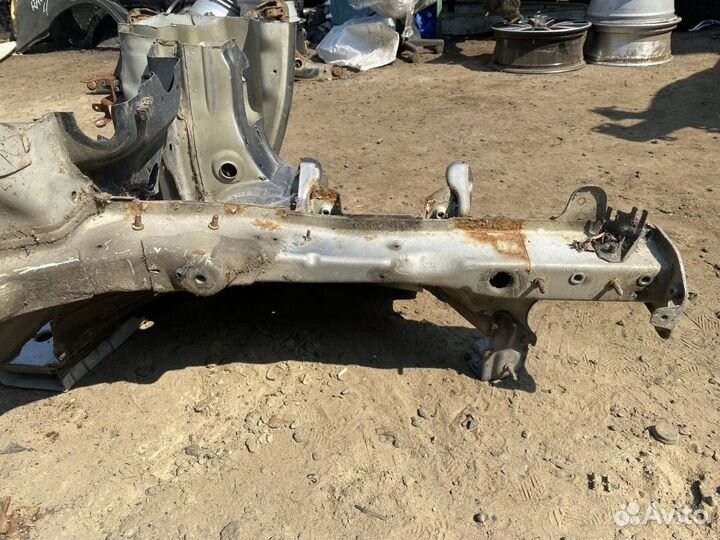 Лонжерон передний левый