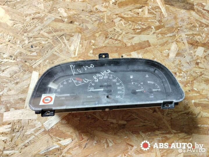 Панель приборов (щиток) Renault Laguna рест. 2001