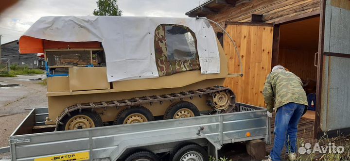 Вездеход с прицепом двухосным лав 81013А