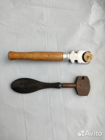 Инструменты времен СССР, 2 стеклореза и складной м