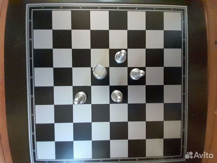 Шахматы магнитные новые
