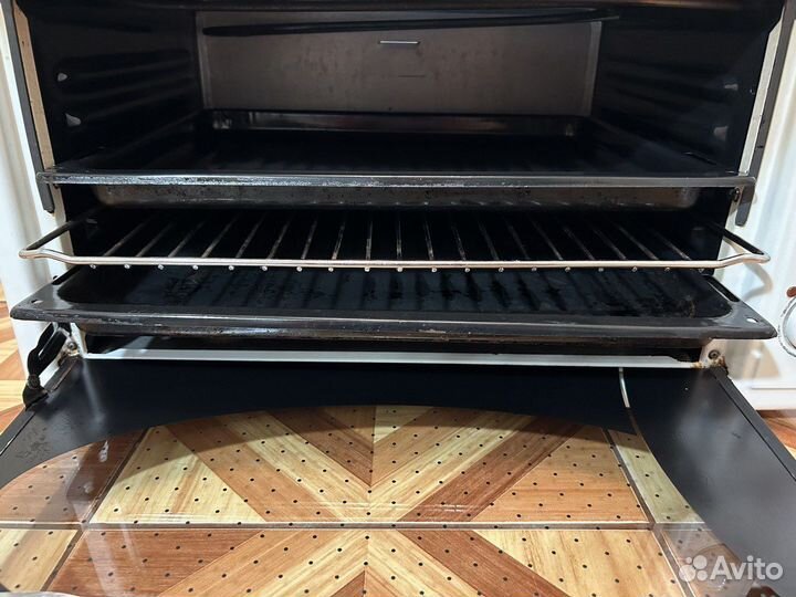 Электроплита с духовкой