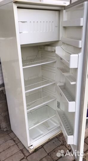 Холодильник 
