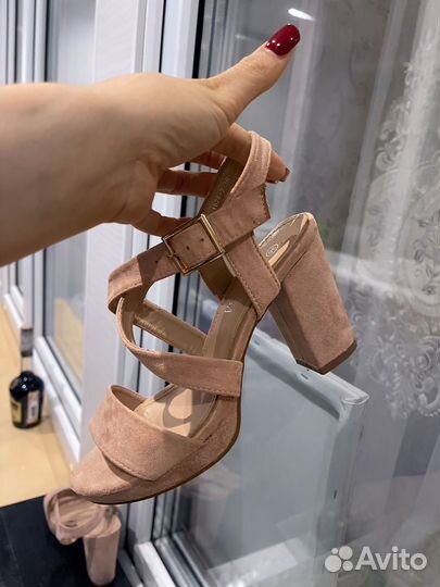 Босоножки женские 36 размер