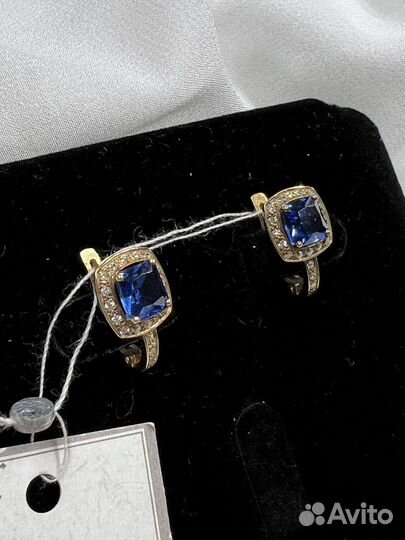 Серебряные серьги с сапфирами