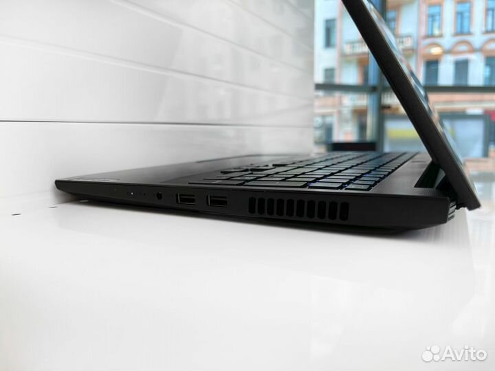 Игровой ноутбук Lenovo GeForce RTX